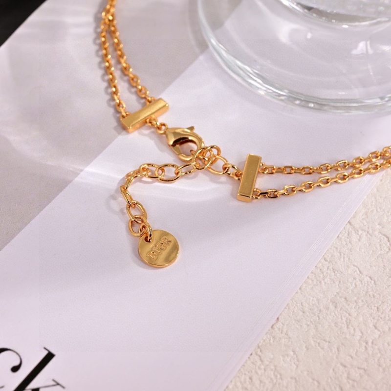 chr1st1an D10r necklaces